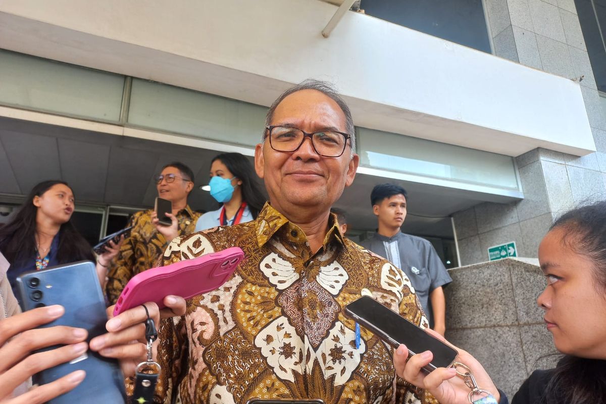 Kepala Eksekutif Pengawas Perasuransian, Penjaminan, dan Dana Pensiun OJK Ogi Prastomiyono saat ditemui di Gedung DPR, Selasa (27/6/2023)