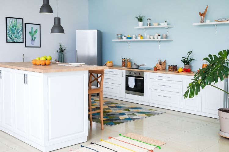 Ilustrasi dapur dengan warna sky blue atau biru langit.(Shutterstock/Pixel-Shot)  