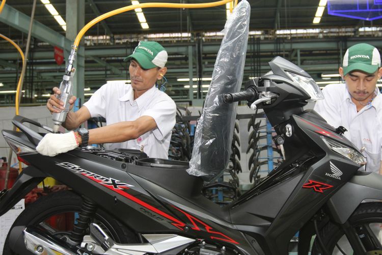 Astra Honda Motor (AHM) mengumumkan Supra X 125 FI kini punya grafis bodi baru, Kamis (1/3/2018).(Dok. ASTRA HONDA MOTOR)  