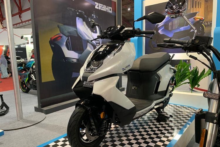 Motor listrik CFMoto Zeeho AE8(KOMPAS.com/DIO DANANJAYA)  