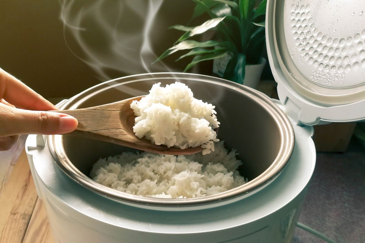 Ilustrasi rice cooker. Pemerintah akan bagi-bagi rice cooker gratis.