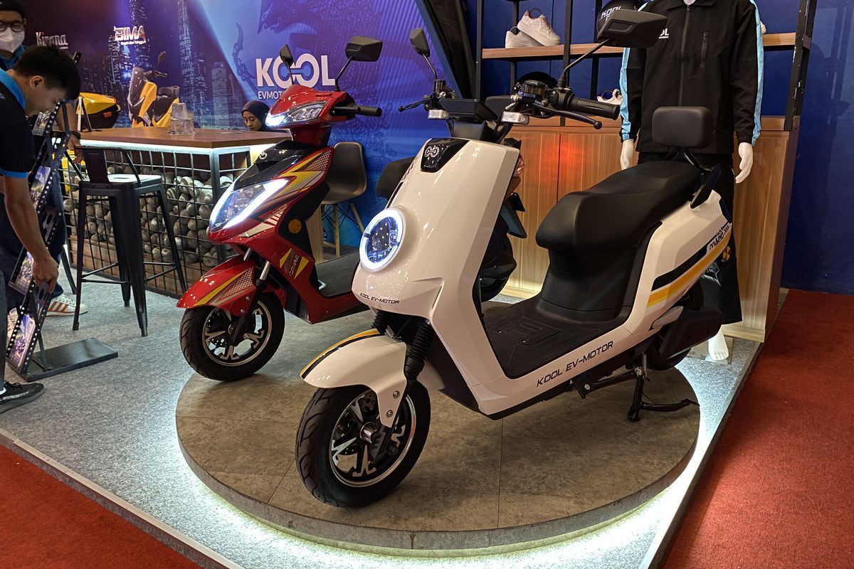 Daftar motor listrik murah di IMOS 2023, ada Selis, KOOL EV, dan Greentech(Kompas.com/Daafa Alhaqqy)  