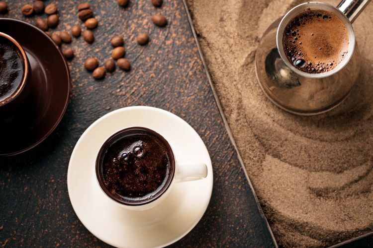 Alasan kopi bisa menurunkan berat badan.(SHUTTERSTOCK/Yulia Furman) 