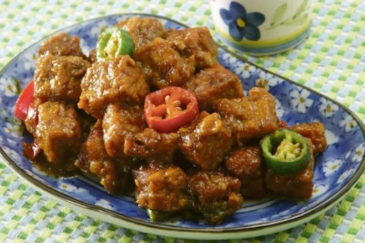 lustrasi orek tempe basah. 