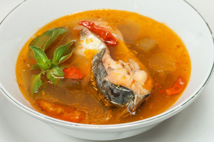 Ilustrasi pindang patin kemangi untuk menu makan spesial di rumah.