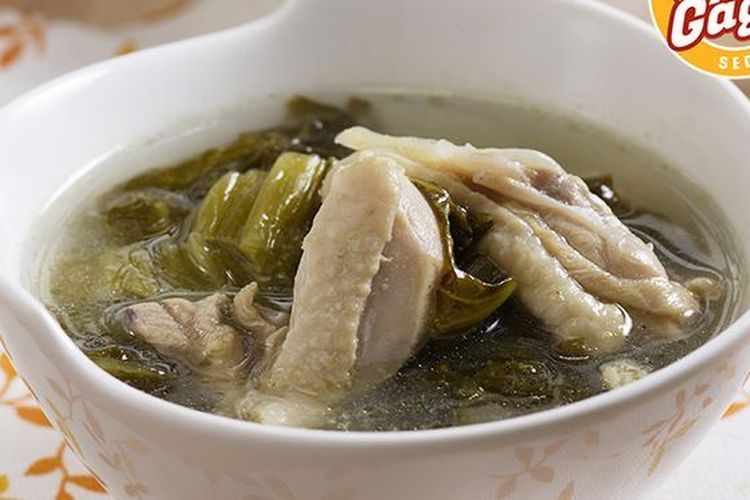 Sup ayam sawi asin. 