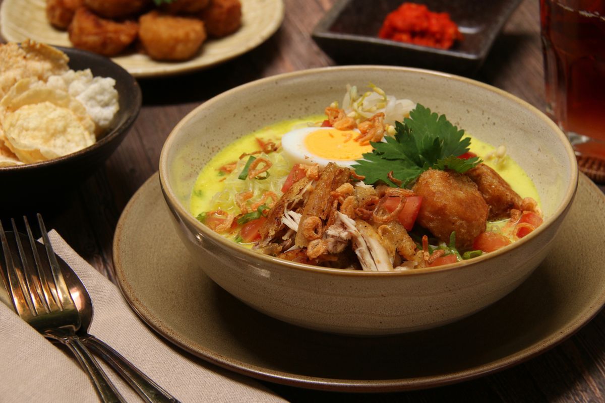 Ilustrasi soto ayam santan. 