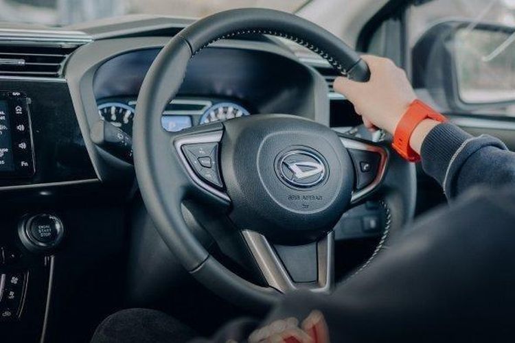 Mengenal perbedaan jenis power steering mobil.(daihatsu)  
