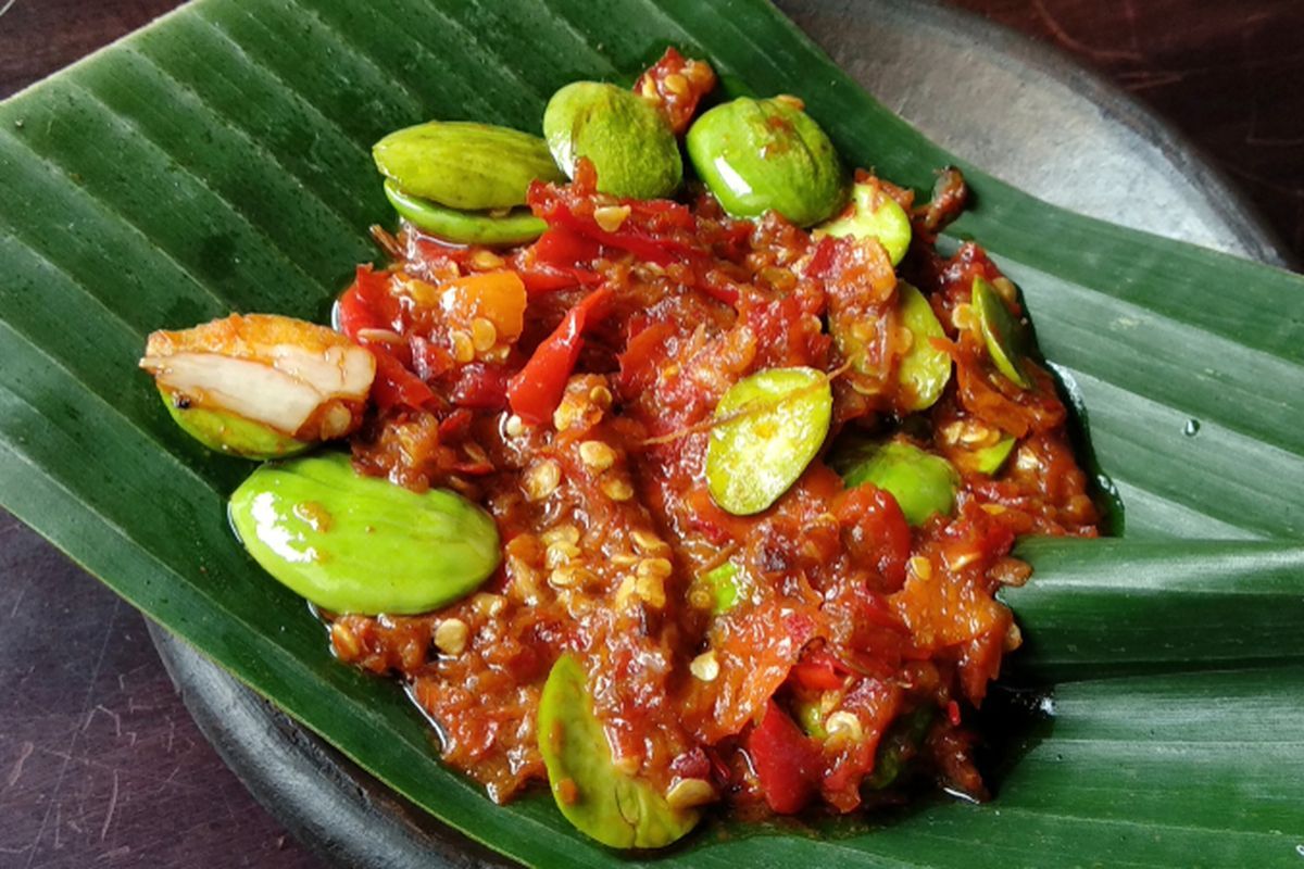 Ilustrasi sambal pete. 