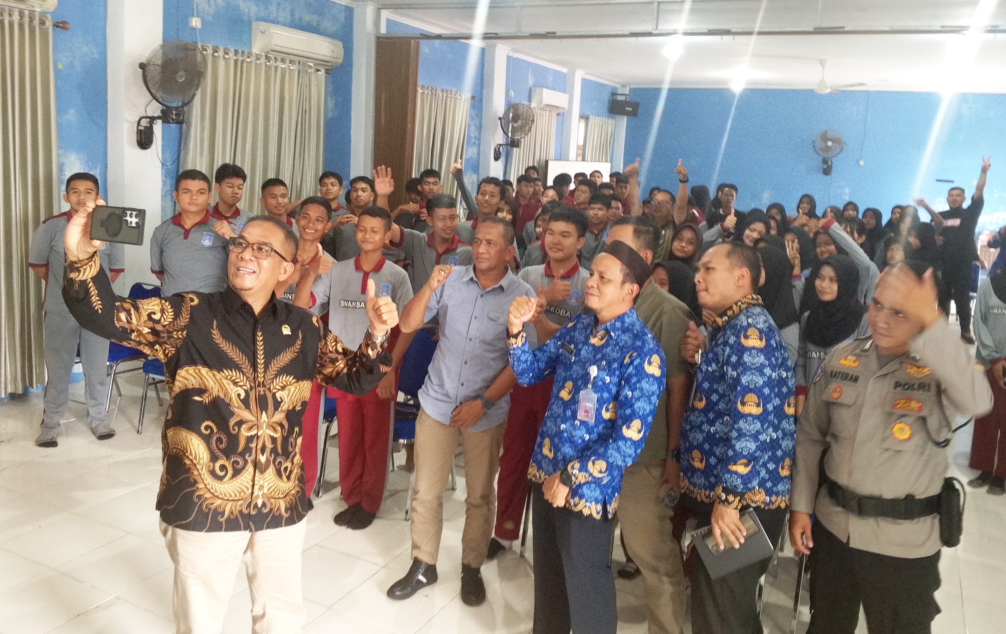Peduli Pendidikan, Pahlivi Serap Aspirasi Di SMAN 1 Koba