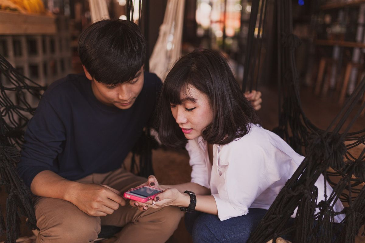 Ilustrasi pasangan zodiak Pisces.(Freepik)  