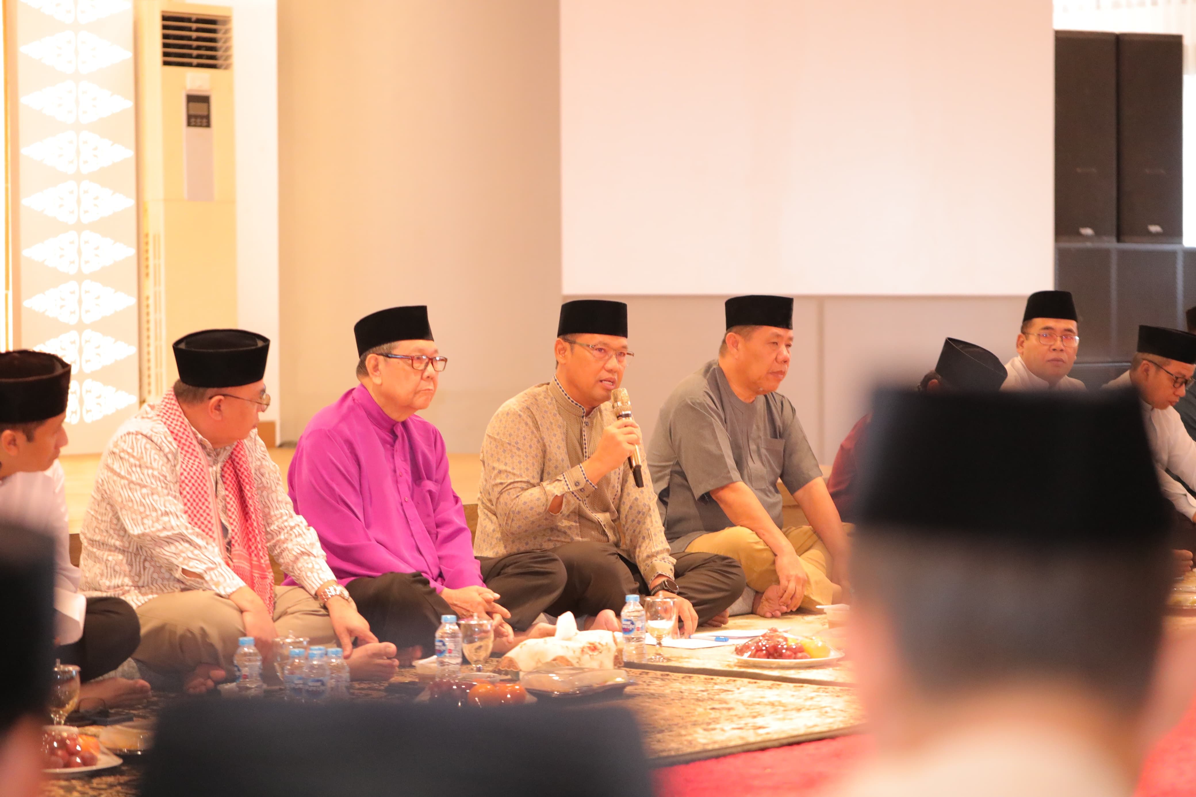 Pj Gubernur Sugito: Isi Keberkahan Ramadan dengan Penuh Hawa Kebaikan