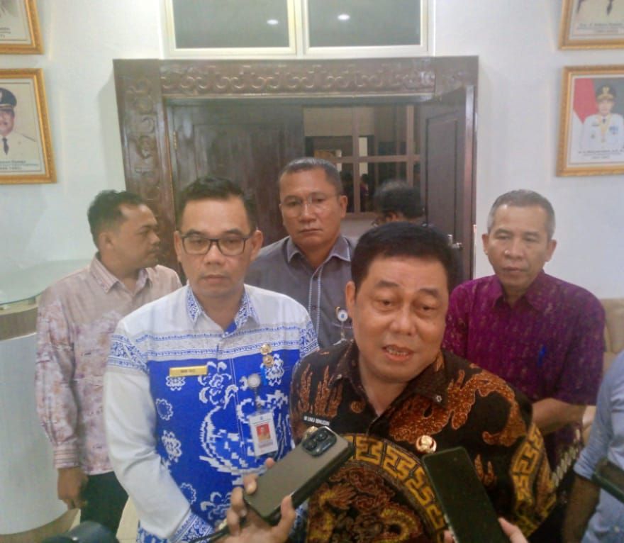 Pj Walikota Unu Ibnudin Ajak Masyarakat Peduli Kebersihan
