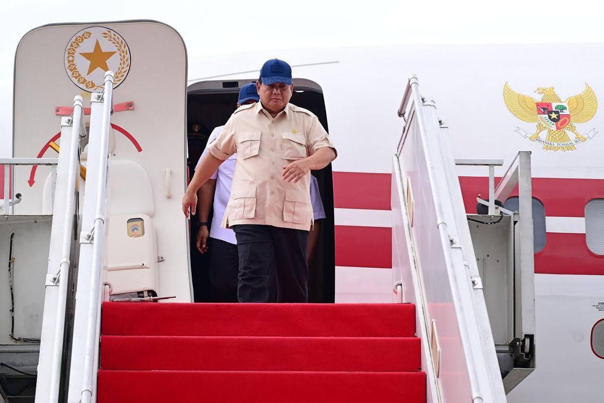 Presiden RI Prabowo Subianto tiba di Yogyakarta, Kamis (27/2/2025) untuk menghadiri retreat kepala daerah di Akmil.   
