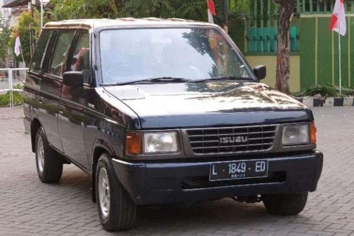 Isuzu Panther.(kompas.com)  