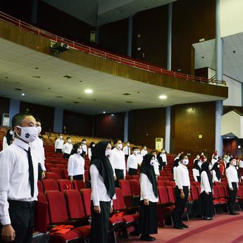 Di Tengah Pandemi,  Unhas Sambut 6.949 Mahasiswa Baru Secara Virtual