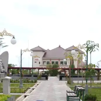 DPRD PPU Minta Pemerintah Kabupaten Tegas Atas Taman Kantor Bupati        
