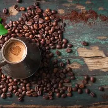 Saya Pencinta Kopi, Berapa Takaran Gula Tambahan yang Tepat?