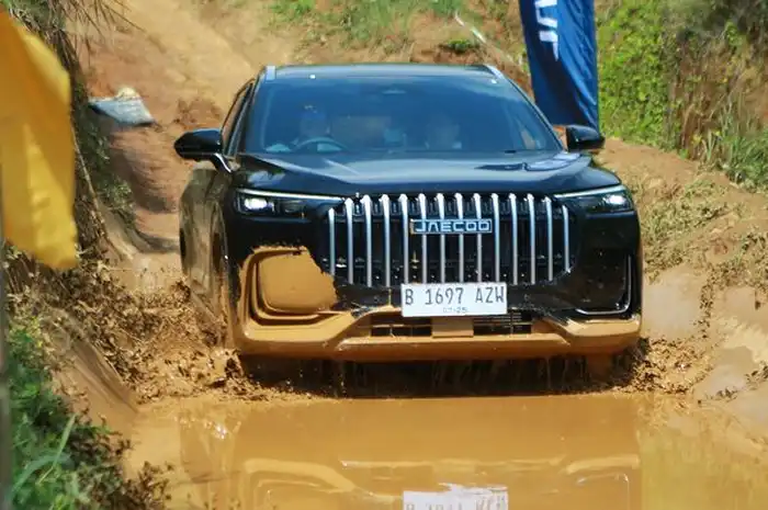 Ulasan Jaecoo J8 2026: Interior Mewah dan Performa Hybrid 530 HP