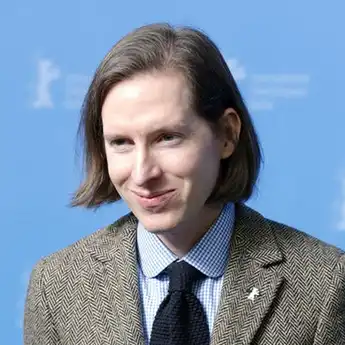 Profil, Karya, dan Ciri Khas Film Wes Anderson yang Viral di TikTok