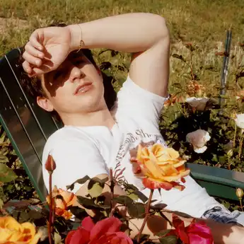 Lirik Lagu One Call Away - Charlie Puth, Lengkap dengan Terjemahan