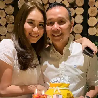Berkali-kali Gagal Nikah! Terbongkar Alasan Ayah Ayu Ting Ting Ngarep Punya Menantu Kaya Raya, Ternyata….