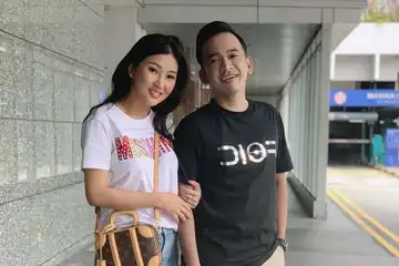 Meskipun kaya raya, Sarwendah, istri Ruben Onsu, memilih menjalani gaya hidup yang sederhana.