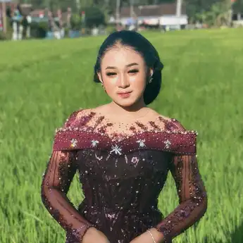 Profil, Biodata, Umur, dan IG Niken Salindry: Sinden Muda Asal Kediri