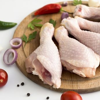 Bukan Kenyang Malah Diangkut Perawat, Kebiasaan Mencuci Daging Ayam Sebelum Dimasak Bikin Seisi Rumah Mati Muda