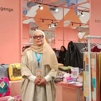  Menganyam Budaya, Menguatkan Identitas: Wastra Sashiko by Srengenge dengan Rasa Indonesia