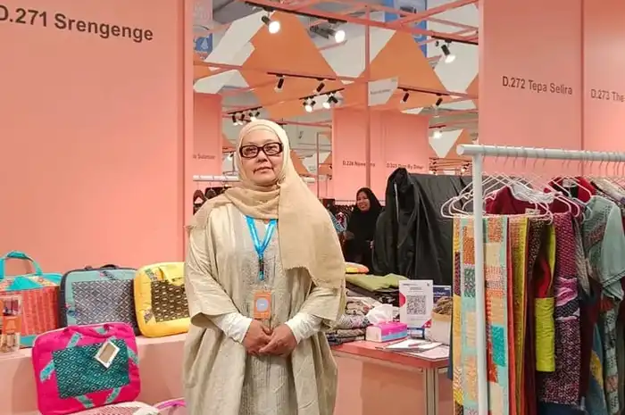 Kegiatan Pemberdayaan perempuan melalui komunitas Srengenge dengan kegiatan kreatif menggunakan Wastra Sashiko.