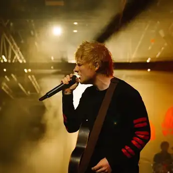 Lirik Lagu 'One' – Ed Sheeran, dengan Terjemahan Bahasa Indonesia