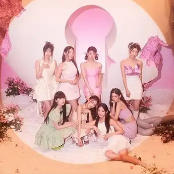 Lirik Lagu #Menow - fromis_9, dengan Terjemahan