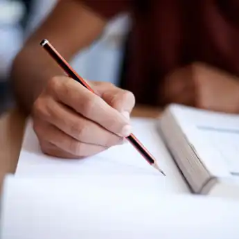 80 Contoh Kalimat Bermakna Lampau dalam Bahasa Indonesia Beserta Ciri Cirinya