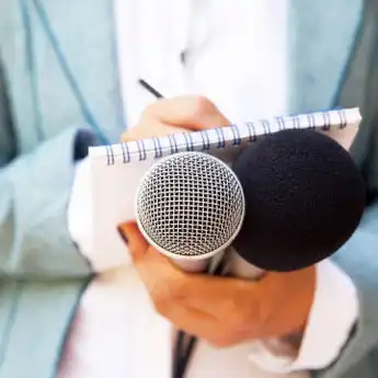 4 Contoh Teks Moderator Presentasi, Bisa Dipakai di Kelas atau Seminar
