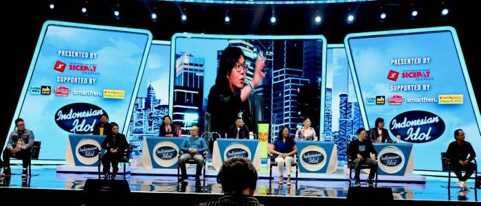 Juri Indonesian Idol Ari Lasso dalam Press Conference Indonesian Idol XI, sempat Emosi menjawab pertanyaan wartawan terkait bahwa 3 besar Indonesian Idol sebelumnya kurang maksimal di explore dan sekedar gimmick di layar kaca yang digelar, Kamis (12/11/2020) di Studio 10, MNC Studios, Kebon Jeruk, Jakarta