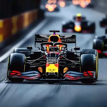 Es Pertama Lewis Hamilton dengan Ferrari di Maranello
