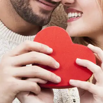 40 GIF Gambar Bergerak Valentine, Desain Kreatif dan Menarik!