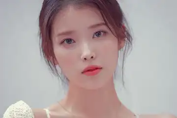 (Foto IU) Tanggal lahir wanita yang paling istimewa.