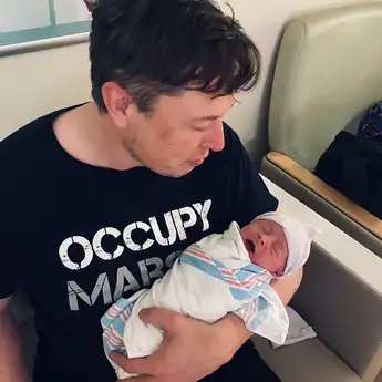Anak Elon Musk dan Grimes Akhirnya Ganti Nama Baru, Lebih Gampang?