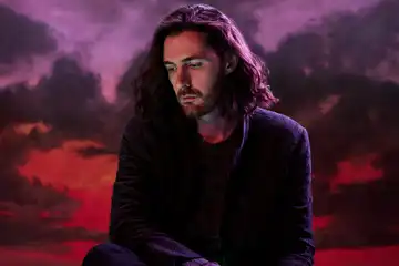 Lirik lagu &quot;Too Sweet&quot; dan terjemahan dari Hozier.