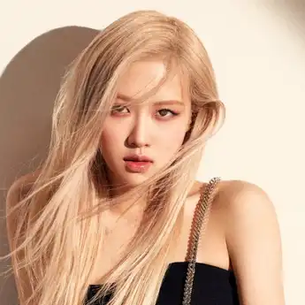 Beda Banget! Ini 10 Potret Artis K-pop Tanpa Makeup, Sudah Tahu?