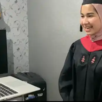 Ajak Dian Sastro dan Nicolas Saputra, Najwa Shihab Gelar "Wisuda 2020 #dirumahaja"