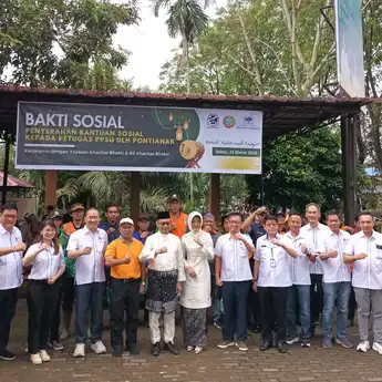 Yayasan dan RS Kharitas Bhakti Bagikan Bantuan Kepada 728 PPSU, Walkot Edi Beri Apresiasi 