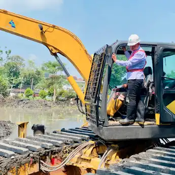 Sungai Bersih, Air Terjaga: Tugu Tirta Pimpin Aksi Pengerukan Wendit
