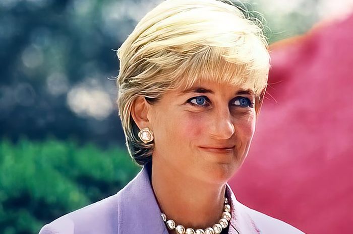 Lady Diana Porn - 5 Alasan Kenapa Putri Diana Dicintai Banyak Orang sampai Sekarang - Semua  Halaman - Sonora.id