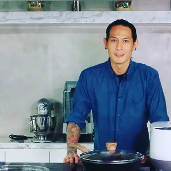 Chef Juna Positif Covid-19, Tak Bisa Rayakan Ultah Kekasihnya