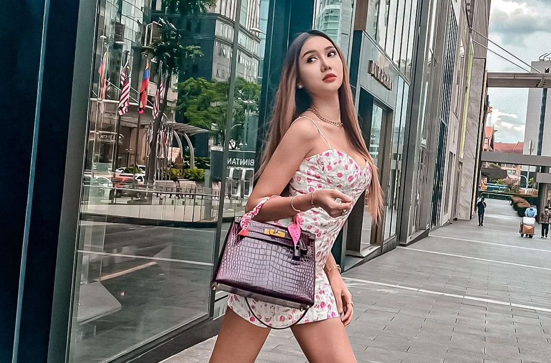 Porn Lucinta Luna - Kebohongan Lucinta Luna Terkuak, Ngaku Oplas di Korea Selatan, Padahal  Aslinya di.. - Sonora.id