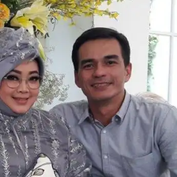 5 Seleb ini Ditinggal Istri Meninggal Dunia Lebih Dulu, Jadi Pukulan Berat!