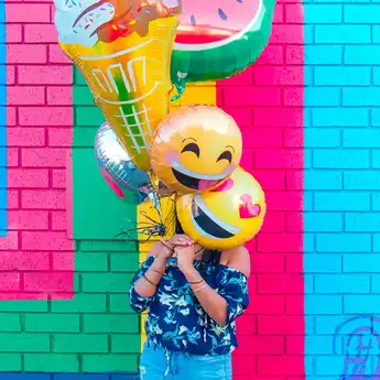 4 Zodiak Paling Positif, Selalu Melihat Keindahan di Setiap Keadaan